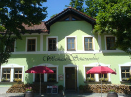 Wirtshaus Schützenlust Stefan Oberndorfer outside