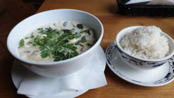 Linh Linh food