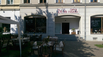 Cafe Zoom inside