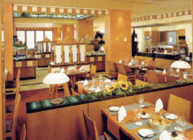 Belle Etoile im Lindner Congress Hotel Duesseldorf food