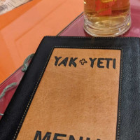 Yak und Yeti food