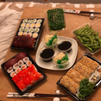 QQ Sushi Lounge food
