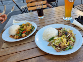 Zabele Thai Food food