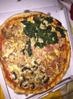 Trattoria Pizzeria Porto Cervo food