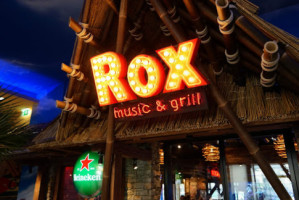 Rox Music Grill Pluscity inside