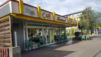 Café Hummel Bäckerei outside