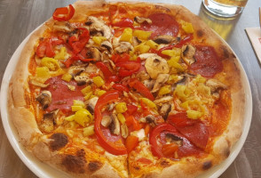 Pizzeria Cono Cimino food