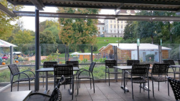 Cafeteria am Rosengarten Ludwigsburg inside