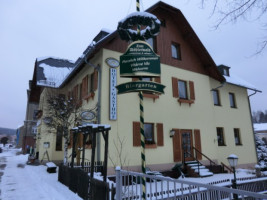 Hotel-Gasthof Zum Döhlerwald Inh. Peter Förster outside