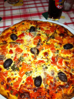 Nerali Peppinos Pizza Pizzalieferservice food