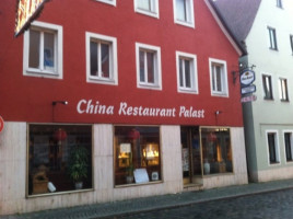 China-Restaurant Palast outside