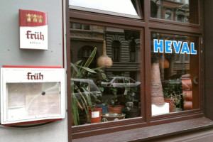 Cafe Heval outside