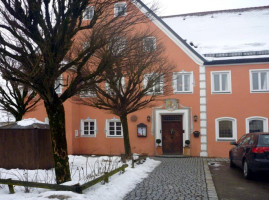 Zum Klosterbräu – Gaststube outside