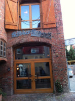 Schnick Schnack Pub Restaurant Bar outside