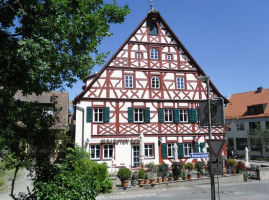 Gasthaus Zum Roten Roß outside