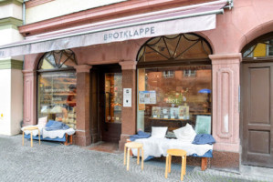 Brotklappe Café Brot- Kuchenmanufaktur Am Frauenplan inside