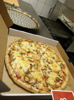 Torsten Janisch Dinos Pizza Service food