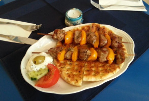 Taverna Ikaros food