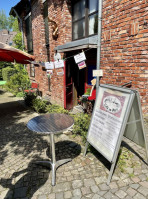 Cafe im Dorf outside