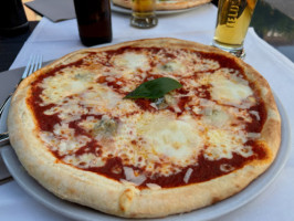 Paparazzi Ristorante, Pizzeria food