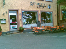 Rathaus Cafe outside