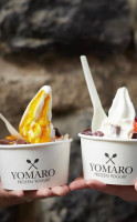 Yomaro Frozen Yogurt food
