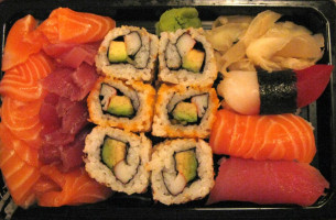 Sashimi Sushi food