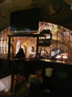 Taverna Romana inside