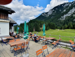 Berggasthaus Ueberuf Kunkelspass inside