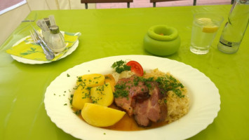 Bürgerhaus Hohenwarthe food