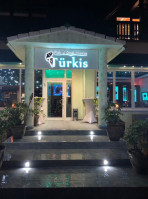 Türkis Fisch Steak House outside