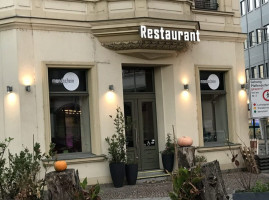 Mondschein - Dunkelrestaurant & Lounge outside