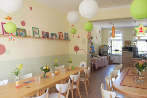 Himbeerfrosch Familien & Spiel-Cafe` food