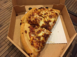 Pizza Hut food