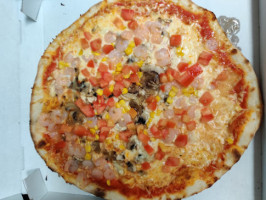Pizza Picante food
