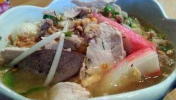 Chang Noi Thai-Imbiss food