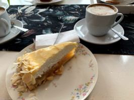 Café Ankoné food
