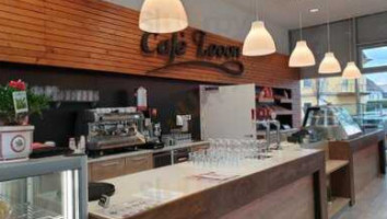 Cafe Leoon food
