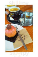 Regensburger Cafe und Konditorei food