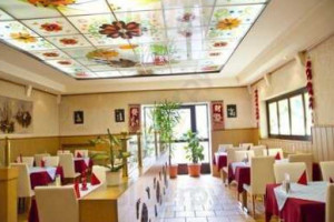 Baoda China-Restaurant inside