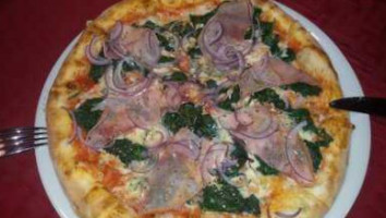 Pizzeria Restaurant, Gusto Piano food