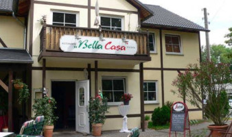 Bella Casa Ristorante & Pizzeria outside