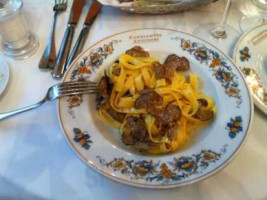 Cantinetta Antinori food