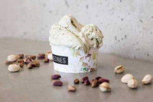 Leones Gelato food