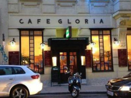 Gloria Cafe-Restaurant outside