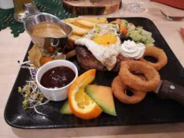 Leitner Cafe-Restaurant food