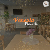 Venezia Pizzeria inside