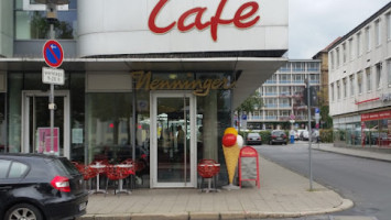 Nenninger Café Café outside