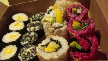 Pirata - Fish Free Sushi food