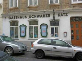 Gasthaus Schwarze Katz outside